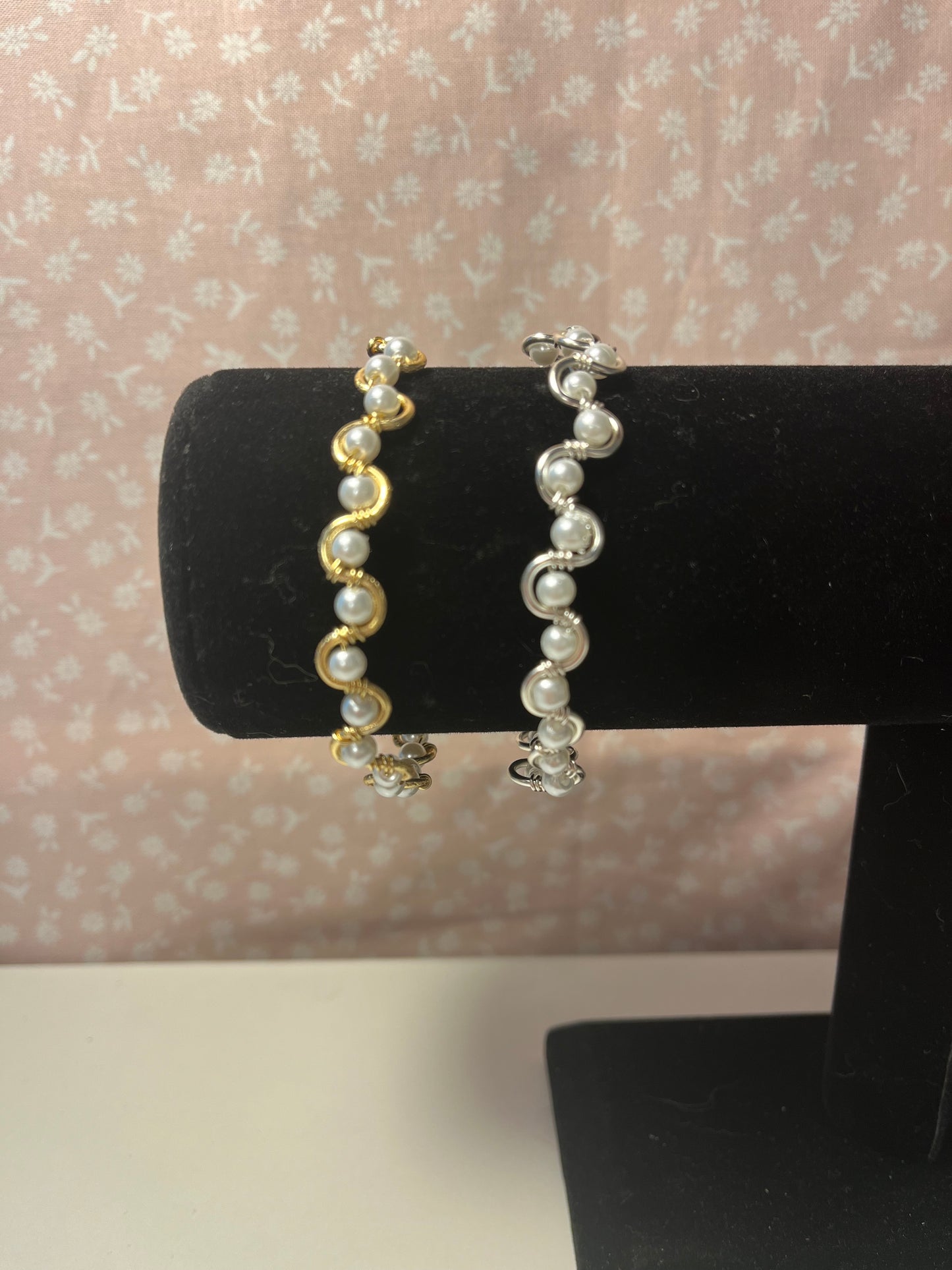 Intertwined Wire Bracelet